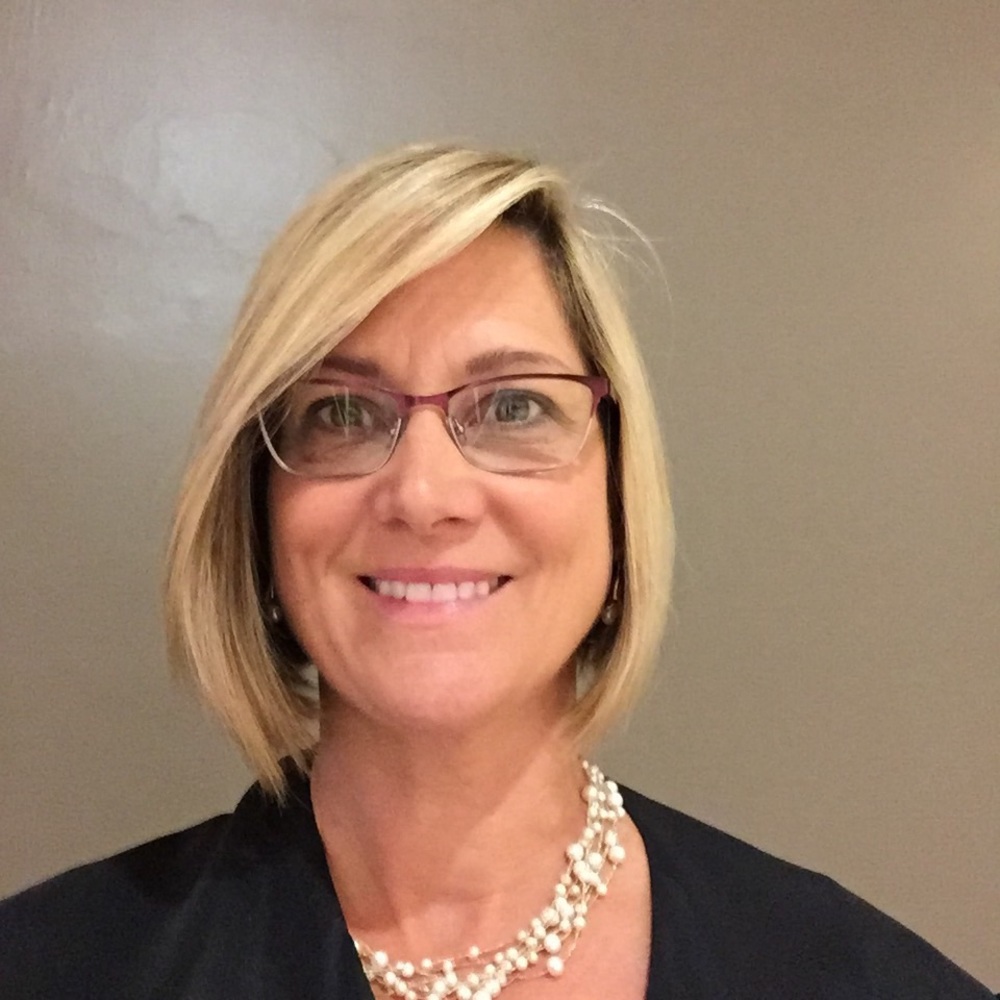 Meet your Posher, Lorraine